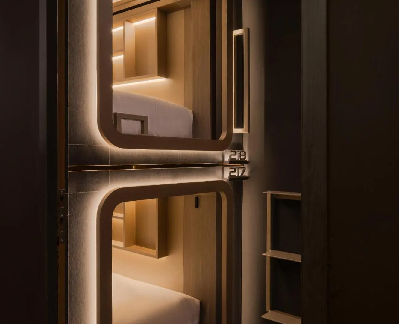 Hostel Cube Social Boutique Capsule Hotel At Boat Quay Singapore Singapore