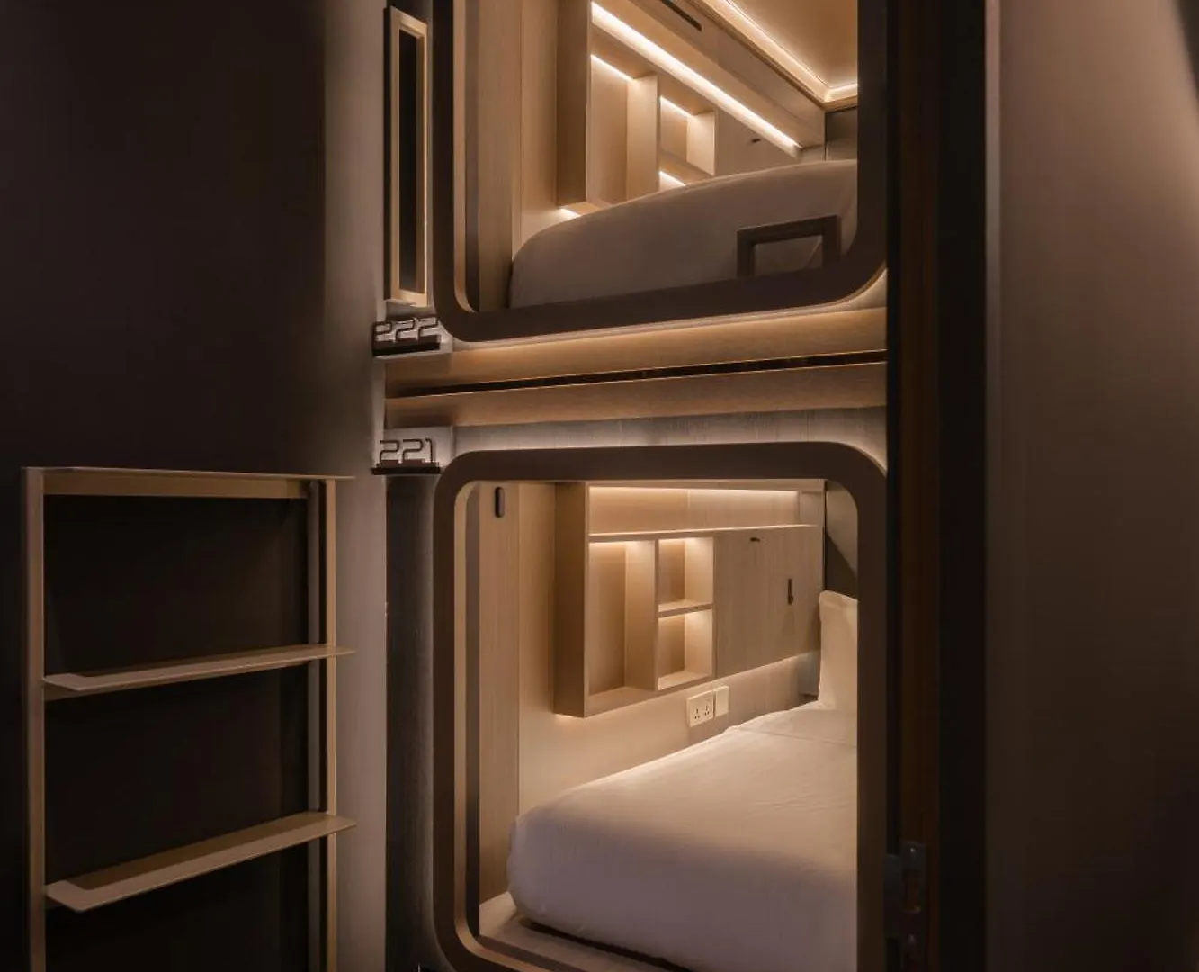 Hostel Cube Social Boutique Capsule Hotel At Boat Quay Singapore