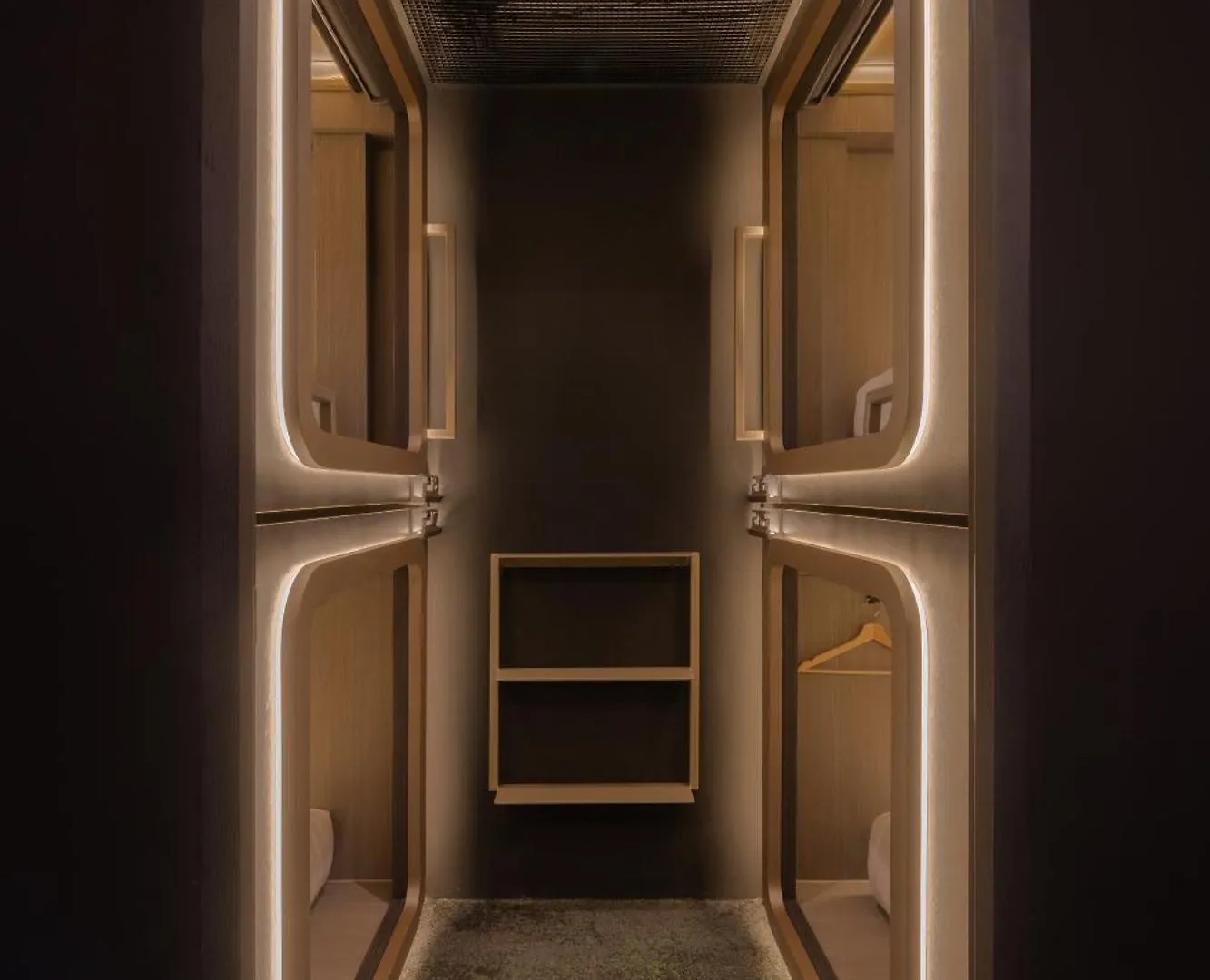 Cube Social Boutique Capsule Hotel At Boat Quay Singapore Singapore